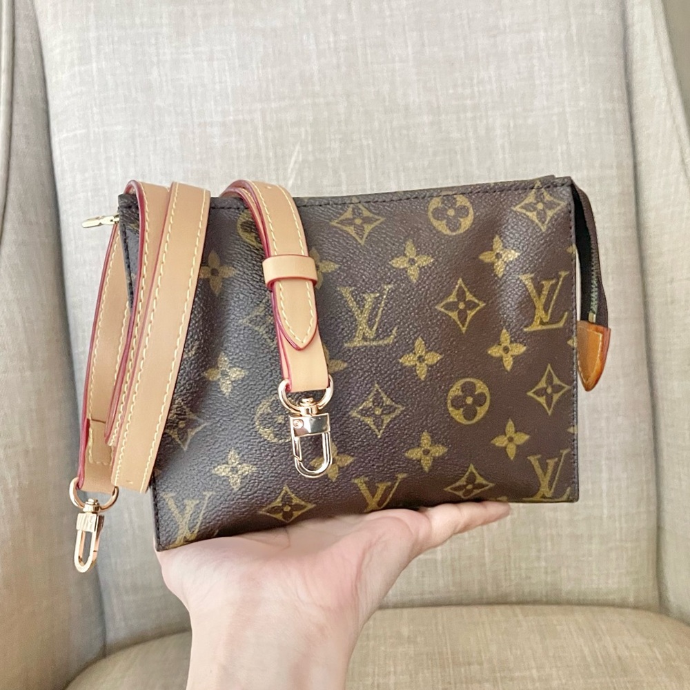 Authentic Louis Vuitton monogram pouch Toillete19 clutch NO1929 (F1006)